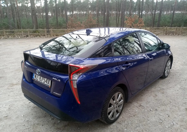 Toyota Prius cena 53500 przebieg: 263500, rok produkcji 2016 z Skierniewice małe 232